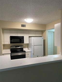 Picture of 2640 S University Dr # 113, Davie, FL 33328