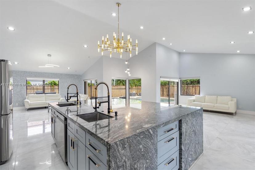 Picture of 9603 Southern Pines Ct, Davie FL 33328