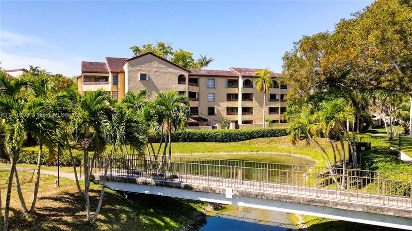 Picture of 9255 SW 125Th Ave # 402R, Miami FL 33186