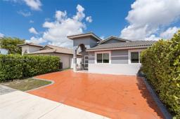 Picture of 8885 NW 110Th St, Hialeah Gardens, FL 33018