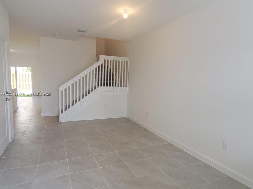 Picture of 2602 SE 11Th St # 2602, Homestead FL 33035