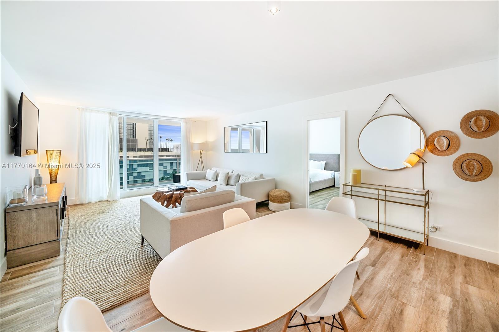 Picture of 2301 Collins Ave # 703, Miami Beach, FL 33139