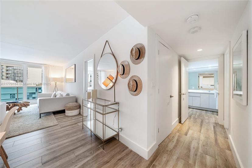 Picture of 2301 Collins Ave # 703, Miami Beach FL 33139