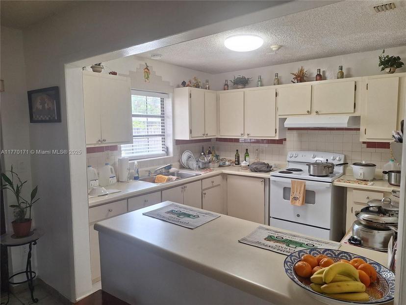 Picture of 9384 SW 184Th Ter, Cutler Bay FL 33157