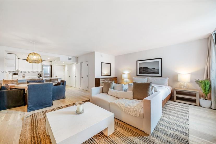 Picture of 2301 Collins Ave # 1123, Miami Beach FL 33139