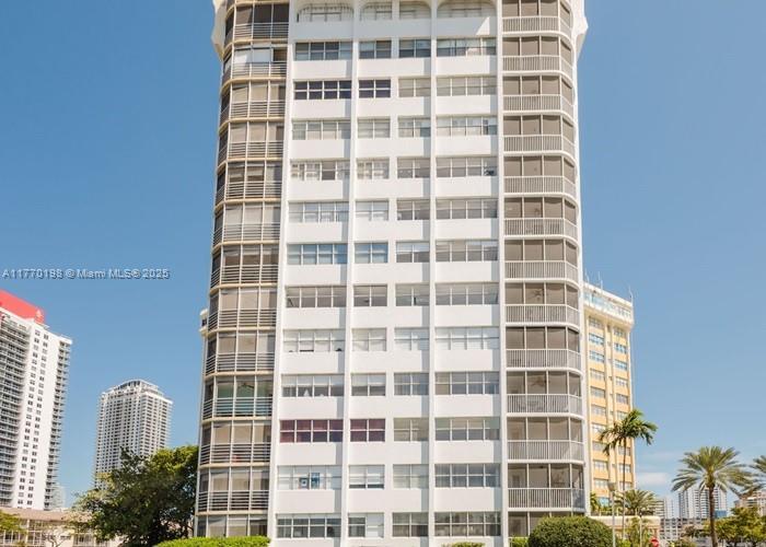 Picture of 100 Golden Isles Dr # 9, Hallandale Beach FL 33009