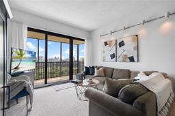 Picture of 20301 W Country Club Dr # 28, Aventura, FL 33180