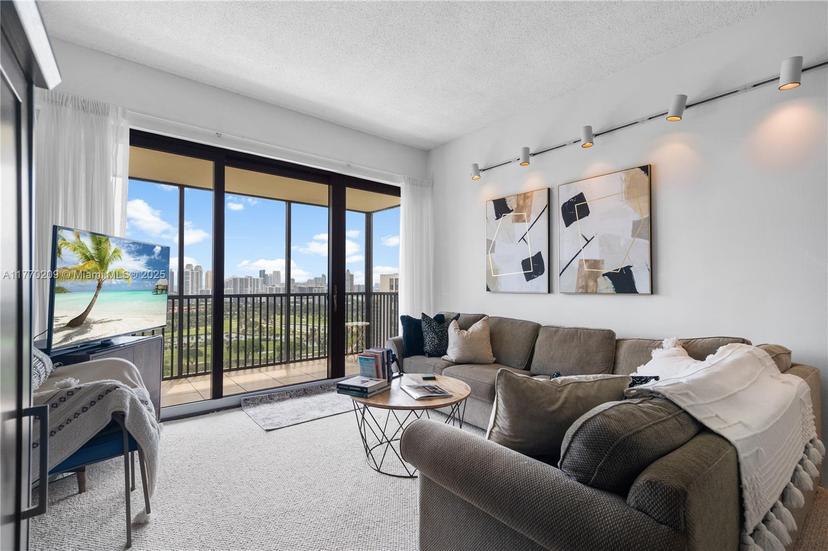 Picture of 20301 W Country Club Dr # 28, Aventura FL 33180