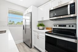 Picture of 910 SOUTH Dr # D, Delray Beach, FL 33445