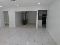 Picture of 618 NW 46Th Ave # 618, Delray Beach, FL 33445
