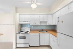Picture of 15500 Lakes Of Delray Blvd # 104, Delray Beach, FL 33484