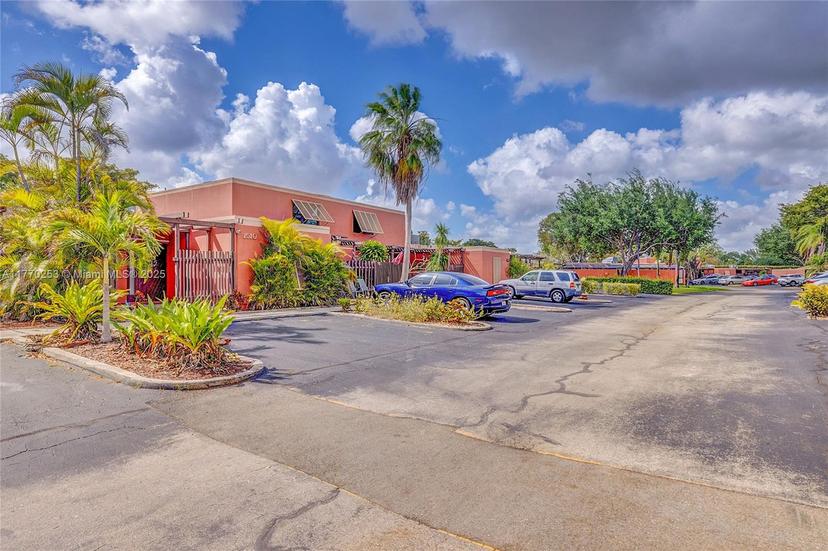 Picture of 1510 Hammock Ln # 1510, Pembroke Pines FL 33026