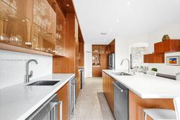 Picture of 10921 NW 69Th St, Doral, FL 33178