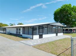 Picture of 2203 SE 8Th Avenue, Okeechobee, FL 34974