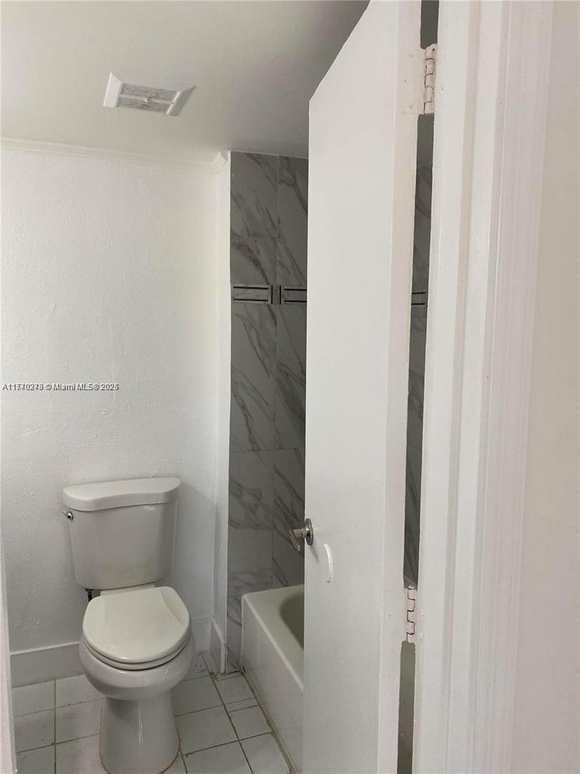 Picture of 4670 NW 79Th Ave # 1H, Doral FL 33166