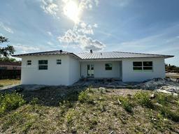 Picture of 19855 SW 134 Ct, Miami, FL 33177