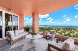 Picture of 10 Edgewater Dr # 16K, Coral Gables, FL 33133