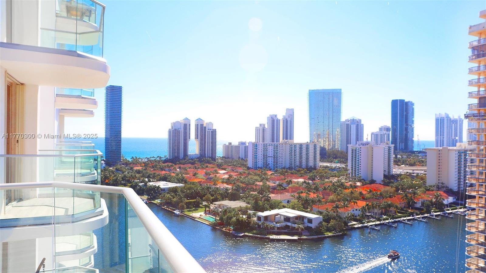Picture of 19707 Turnberry Way # 22D, Aventura, FL 33180