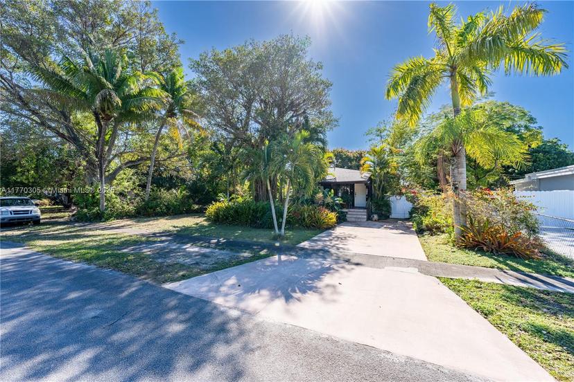 Picture of 110 NE 171St Ter, Miami FL 33162