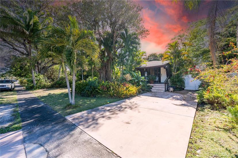 Picture of 110 NE 171St Ter, Miami FL 33162