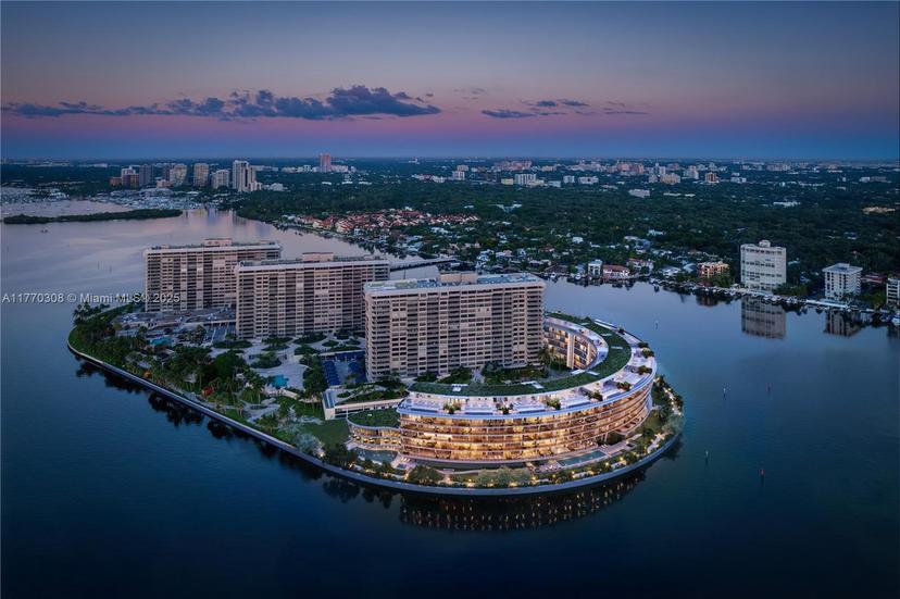Picture of 5 Grove Isle Drive # L05, Coconut Grove FL 33133