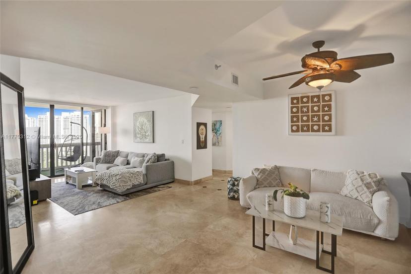 Picture of 1000 Island Blvd # 2105, Aventura FL 33160