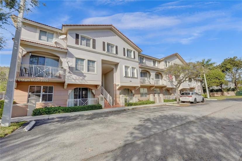 Picture of 8826 W Flagler St # 105, Miami FL 33174
