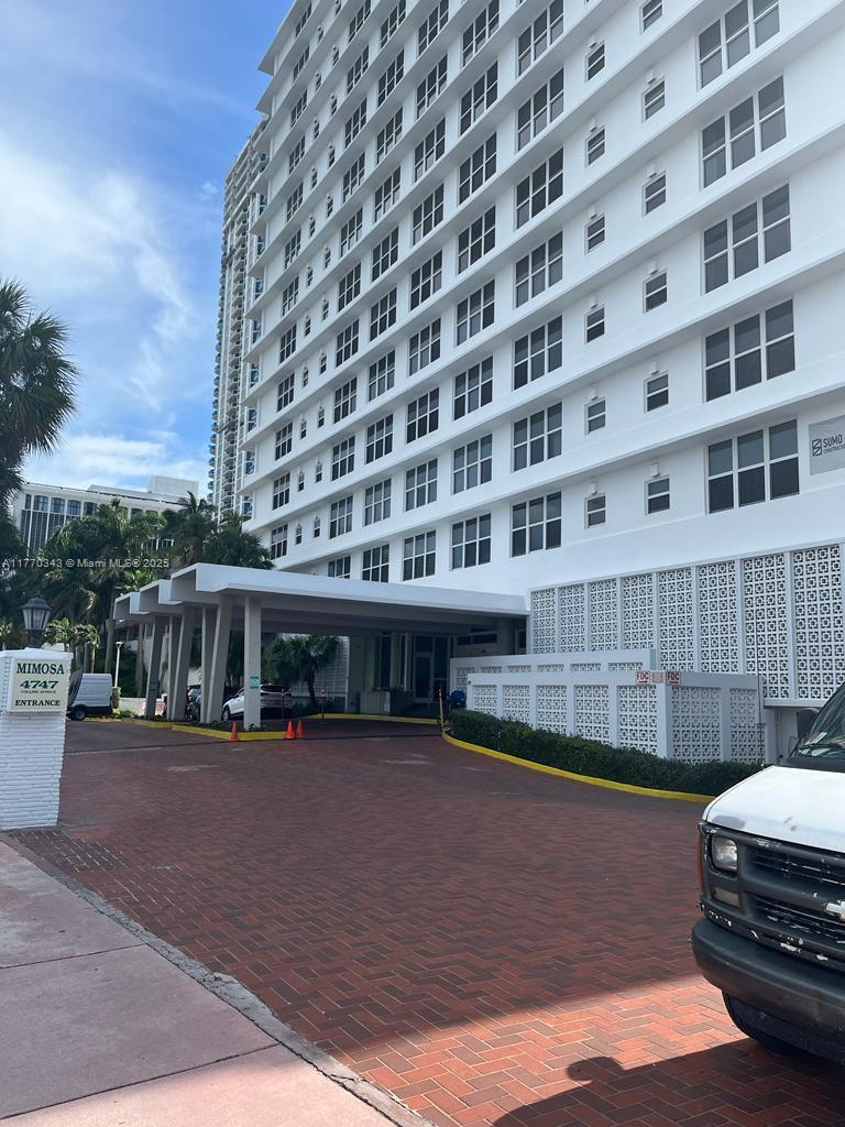 Picture of 4747 Collins Ave # 1115, Miami Beach, FL 33140