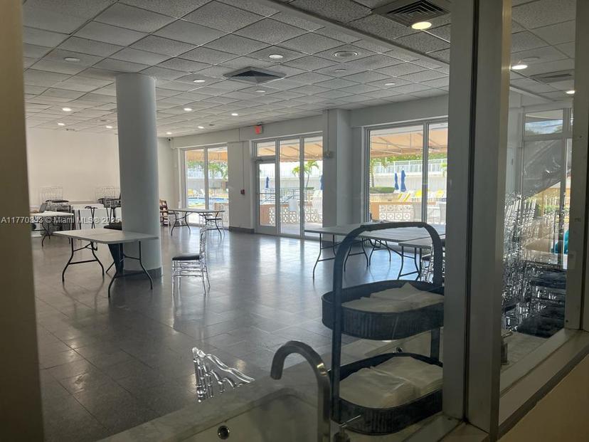Picture of 4747 Collins Ave # 1115, Miami Beach FL 33140