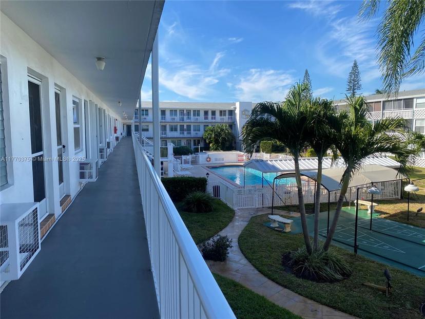 Picture of 15600 NE 6Th Ave # 29A, Miami FL 33162