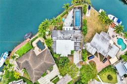 Picture of 2140 Hibiscus Cir, North Miami, FL 33181