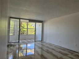 Picture of 1501 NE 191St St # C211, Miami, FL 33179
