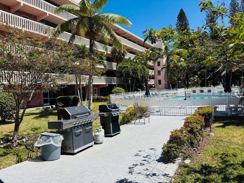 Picture of 200 NE 12Th Ave # 1C, Hallandale Beach FL 33009