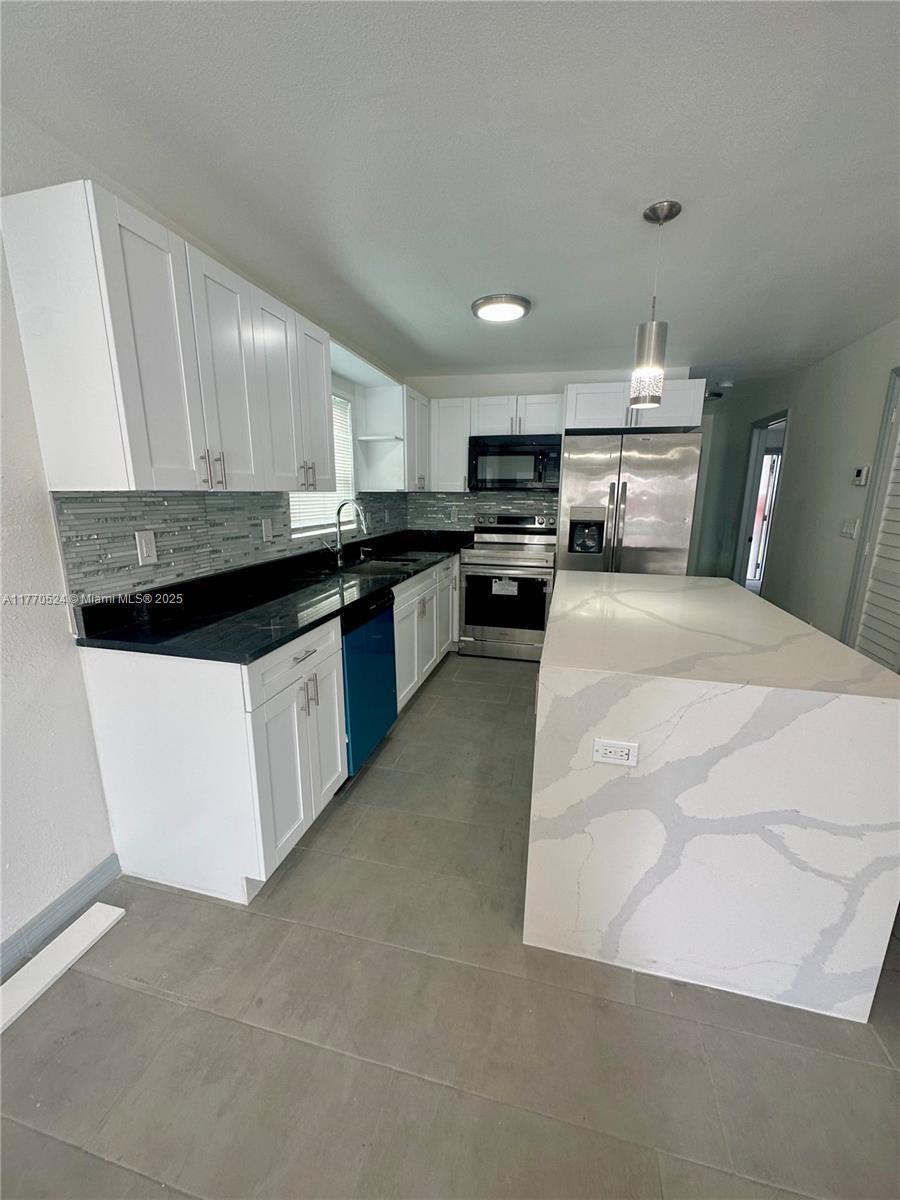 Picture of 1431 NE 152Nd Ter, North Miami Beach, FL 33162