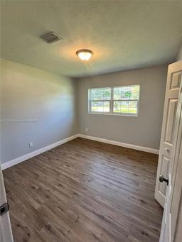 Picture of 9775 Evans Rd, Jacksonville, FL 32208