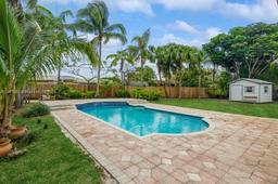 Picture of 8235 SW 42Nd St, Miami, FL 33155