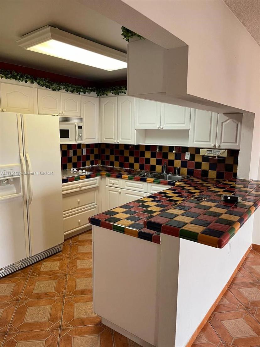 Picture of 6780 W 2Nd Ct # 303, Hialeah FL 33012