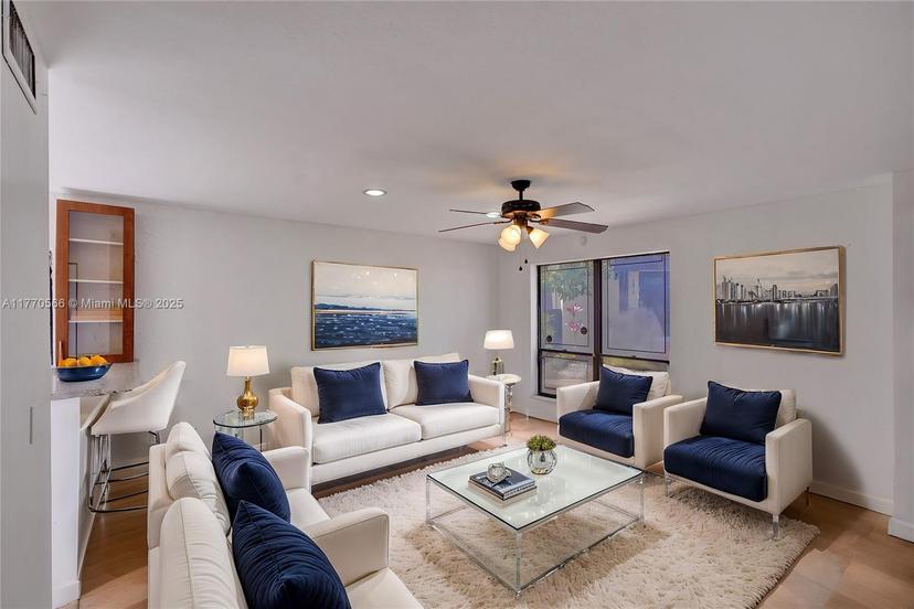 Picture of 2030 Bayberry Dr # 2030, Pembroke Pines FL 33024