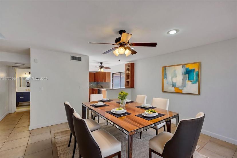 Picture of 2030 Bayberry Dr # 2030, Pembroke Pines FL 33024