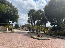 Picture of 6346 SW 136Th Ct # H201, Miami, FL 33183