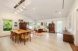 Picture of 4140 Battersea Rd, Coconut Grove, FL 33133
