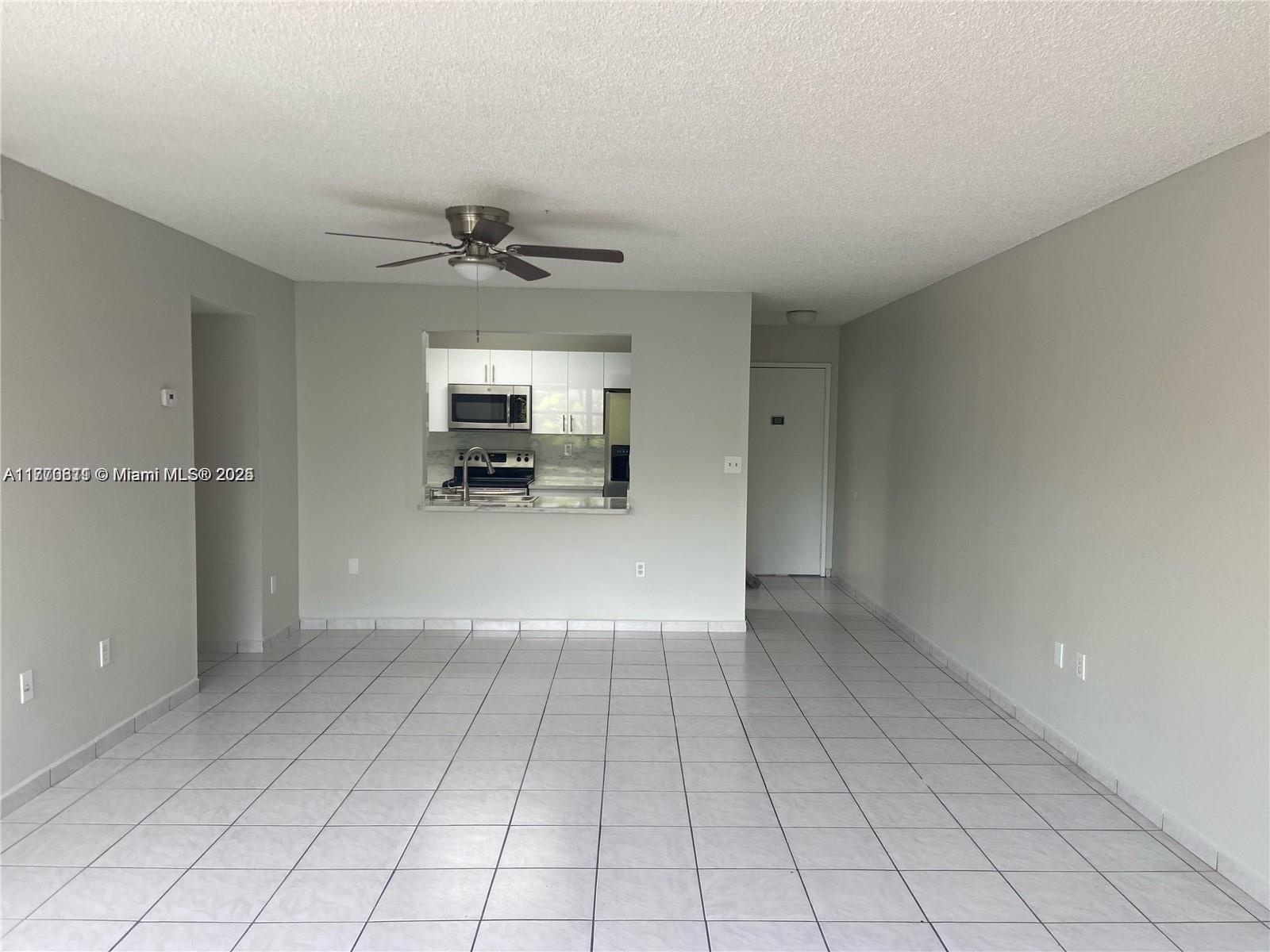 Picture of 400 W Park Dr # 202, Miami, FL 33172