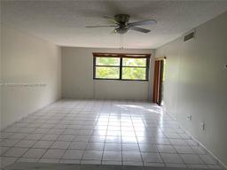 Picture of 400 W Park Dr # 202, Miami, FL 33172