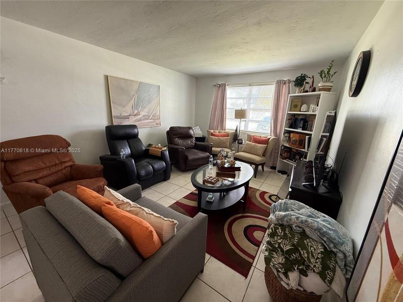 Picture of 1350 NE 119Th St # 135003, Miami FL 33161