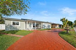 Picture of 7968 W 15Th Ln, Hialeah, FL 33014