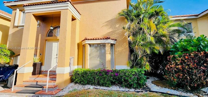 Picture of 11405 Lakeview Dr # A, Coral Springs FL 33071