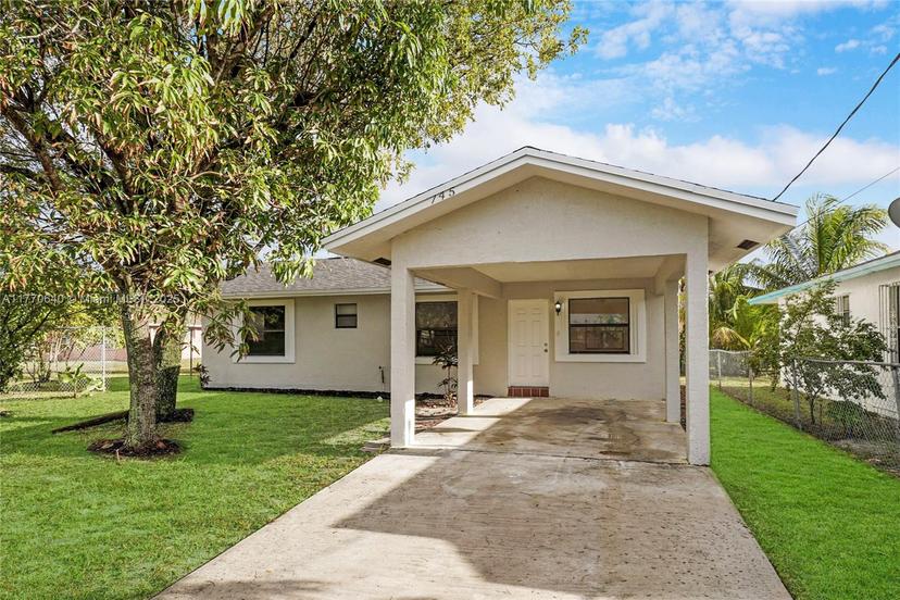 Picture of 745 Foster Rd, Hallandale Beach FL 33009