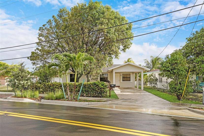 Picture of 745 Foster Rd, Hallandale Beach FL 33009
