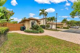 Picture of 2930 NW 99Th Ct, Doral, FL 33172