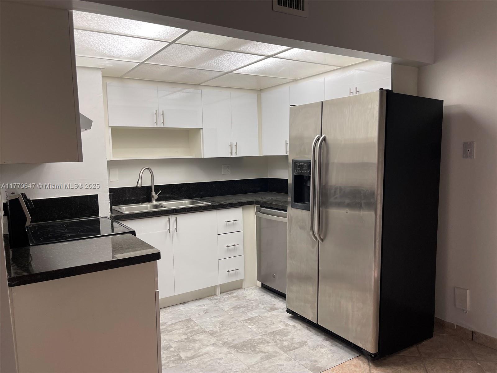 Picture of 6175 NW 57Th St # 116, Tamarac, FL 33319